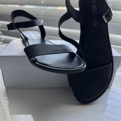 Sandal