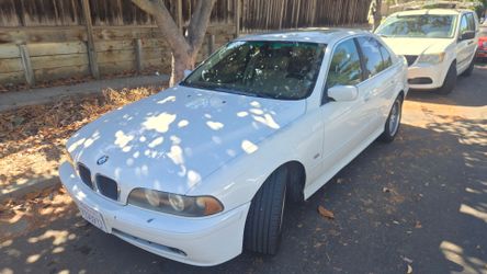 2003 BMW 525i