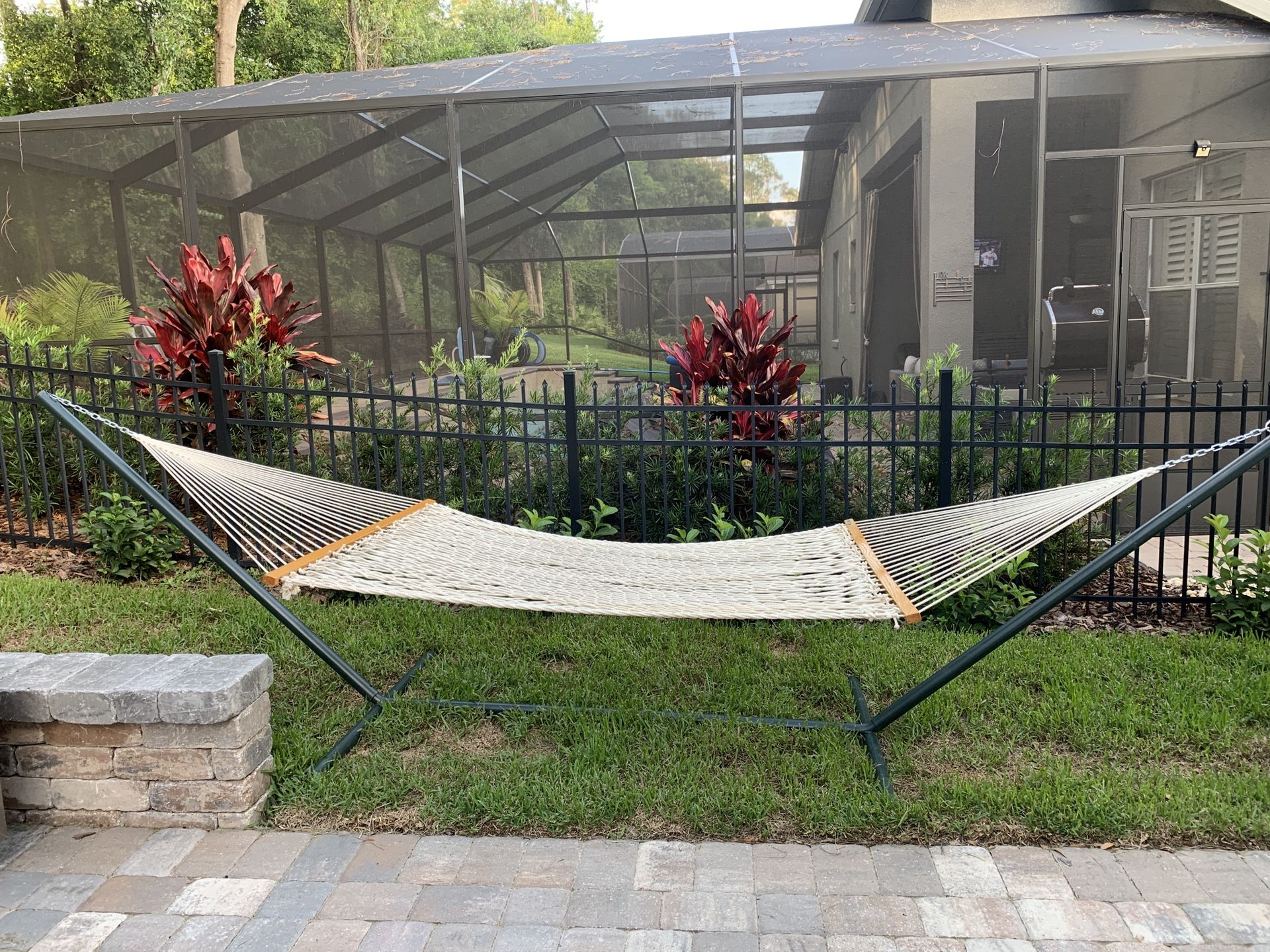 LL Bean hammock and stand. Value 380.00 for Sale in Heathrow, FL OfferUp