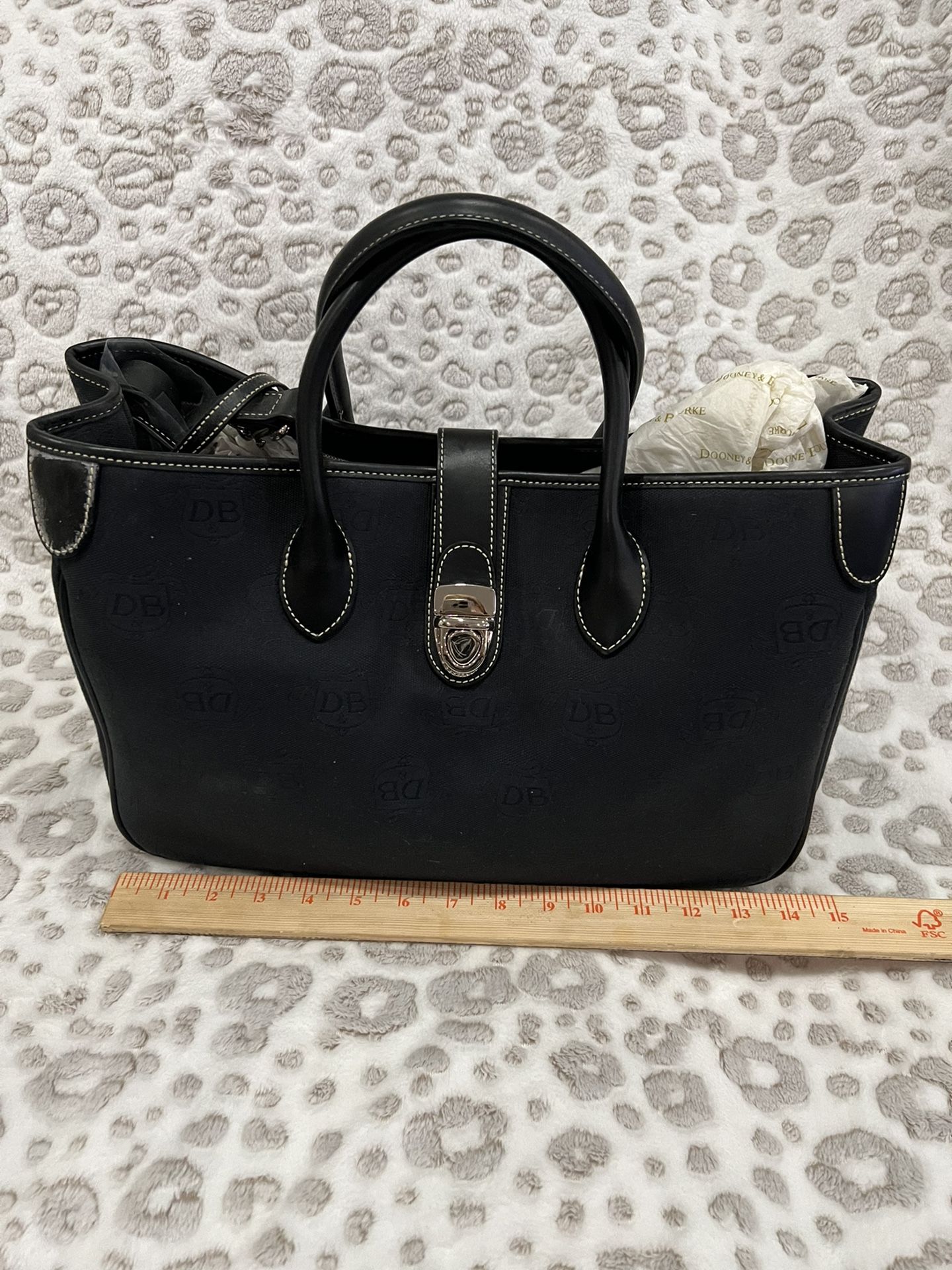 Dooney & Bourke Large Black Tote w/ Shoulder Strap