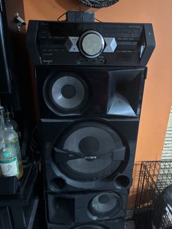 Sony Home Audio System with Speaker Tower