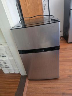 Mini Fridge 3.0 cu. Ft.  Refrigerator