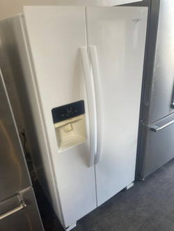 Whirlpool Side‑by‑Side Fridge – White, Ice/Water Dispenser