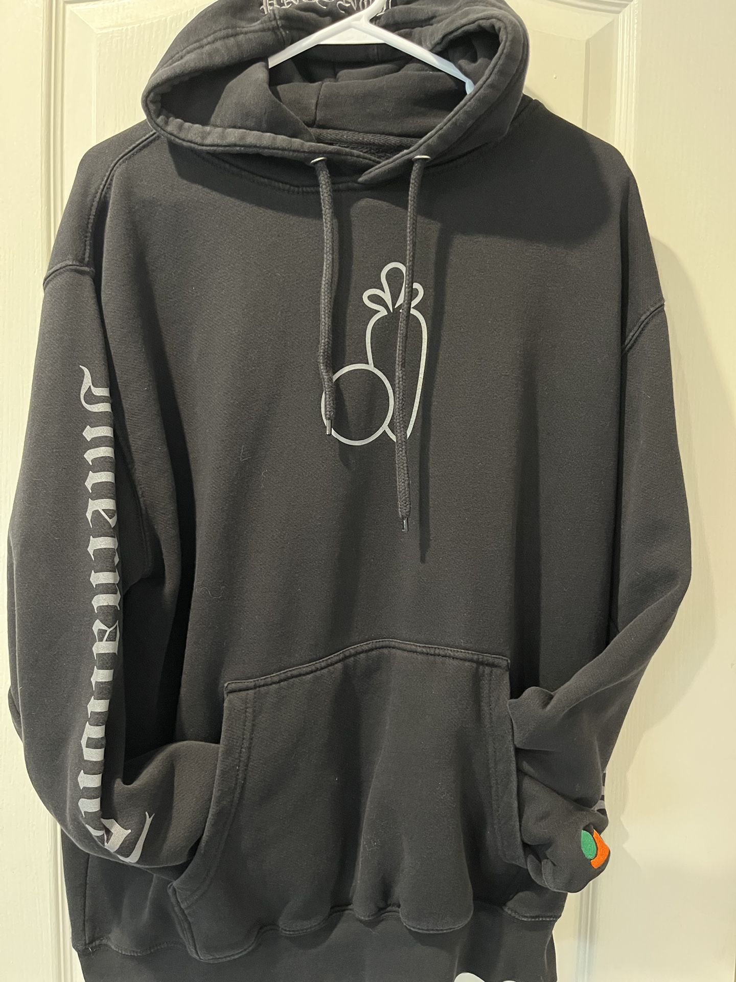 PEAS & CARROTS BLACK SWEATSHIRT HOODIE-MEN’S SIZE LARGE