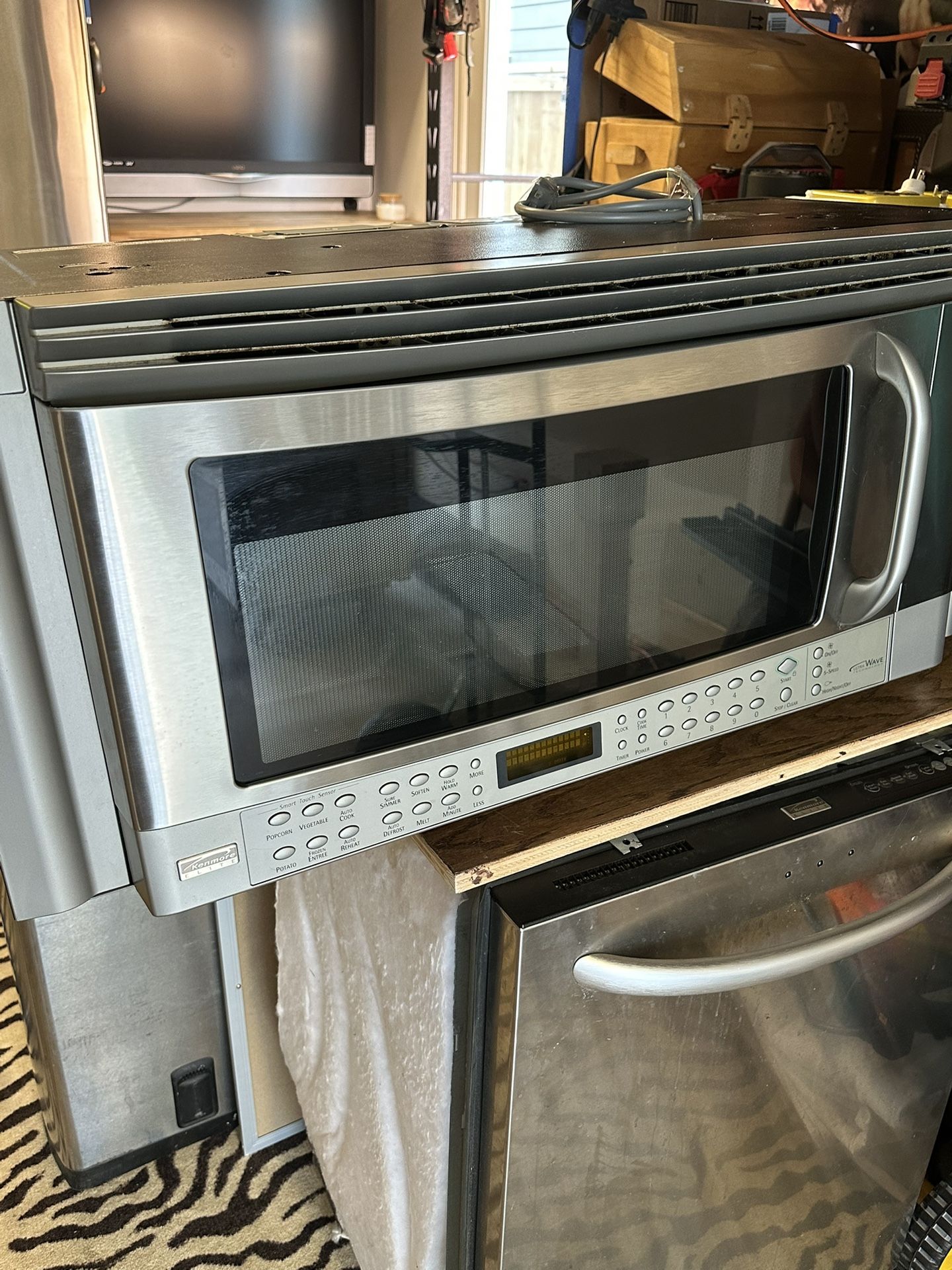 Kenmore Elite Microwave Good Fan Combo