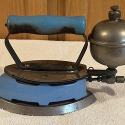 Vintage 1930’s Coleman Instant-Lite Model 4A Gas Powered Sad Flat Iron