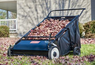 Walk Behind Lawn Push Lawn Sweeper