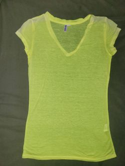 Ocean Blue Neon Yellow V-Neck T-Shirt Size M
