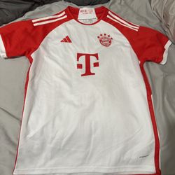 Bayern Munich Home Jersey Ft. Kane #9