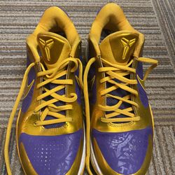 Kobe Bryant Nike Zoom ID Basketball Shoes