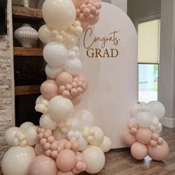 Grad event decor