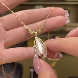 Cat‘s eye stone wheat spike