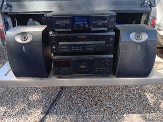 Stereo  receivedor sony  2 speakers bose  good condition  $250