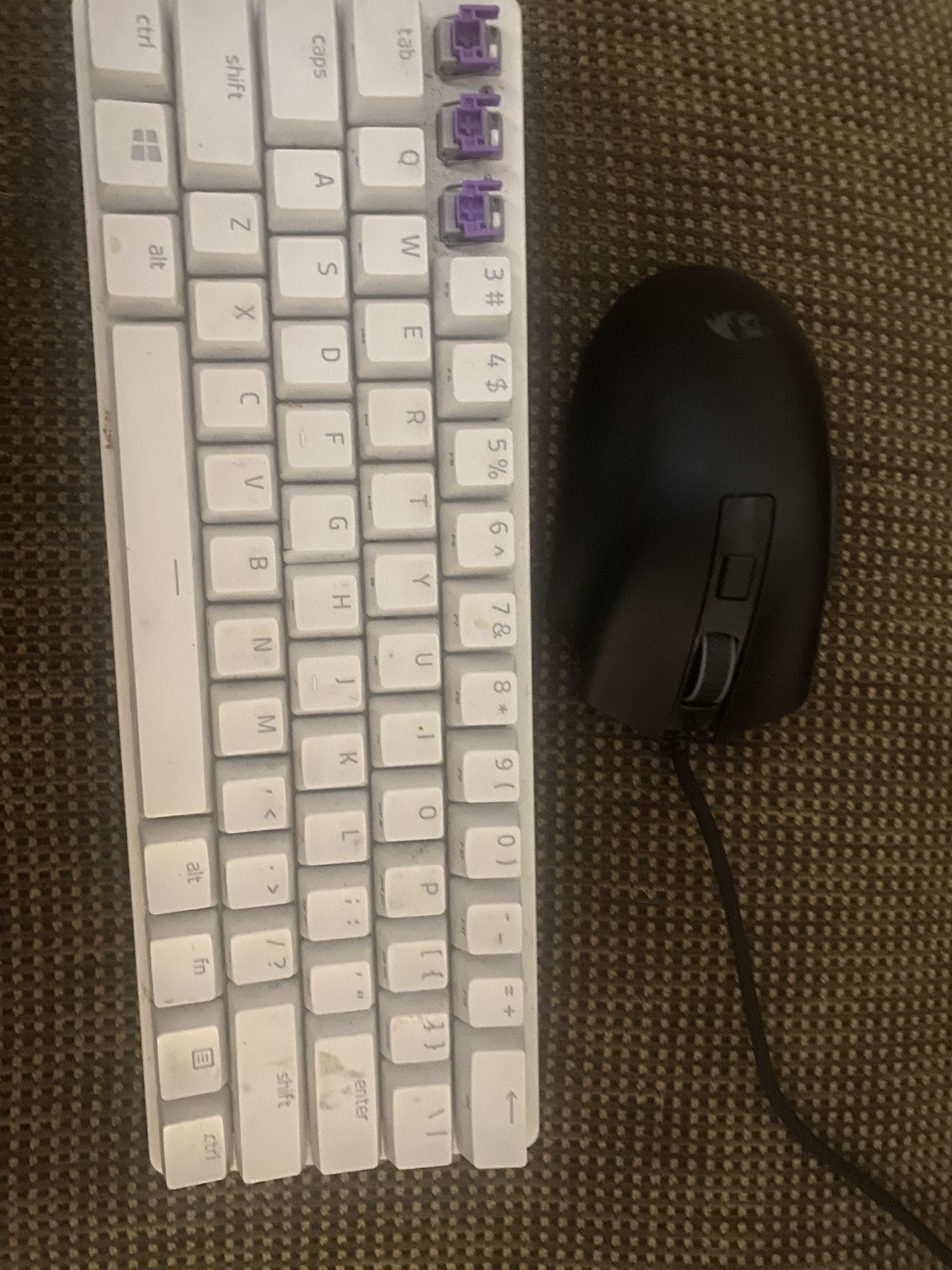 Razor Hunts Man Mini 