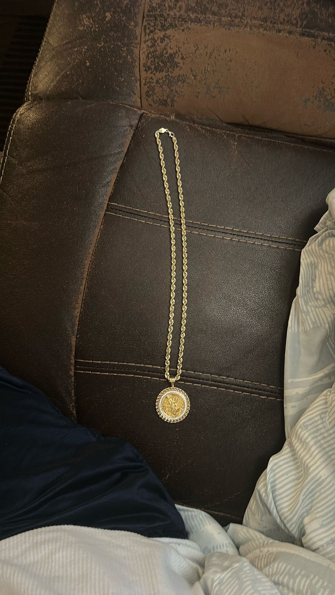 10k Gold Rope Chain Weight 18.1 29inch Sentenario Medallion 10k Weight 14.64