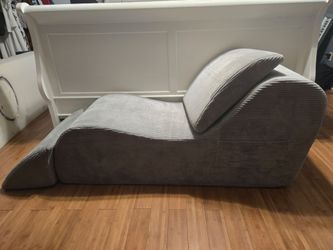 Lounge chair