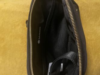 Lululemon Everywhere belt Belt Bag- Soft Black Velour material w/ gold hardware-Seasonal Item for Sale in San Diego, CA - OfferUp Lululemon Everywhere belt Belt Bag- Soft Black Velour material w/ gold hardware-Seasonal Item for Sale in San Diego, CA - OfferUp