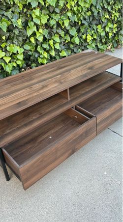 Great table storage and coffee table