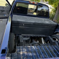 Chevy Tool Box Universal