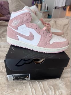 Nike Jordan 1’s