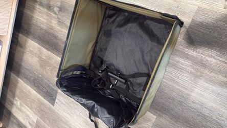 Small dog travel seat