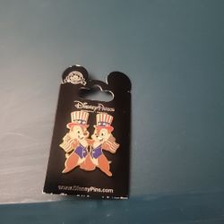 New Disney Pin Patriotic Chip & Dale 2007/2008