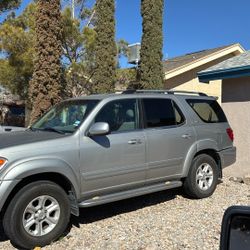 2004 Toyota Sequoia