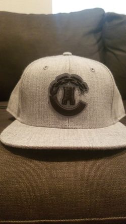 Crooks and castles snap back