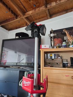 Milwaukee rocket tripod work light