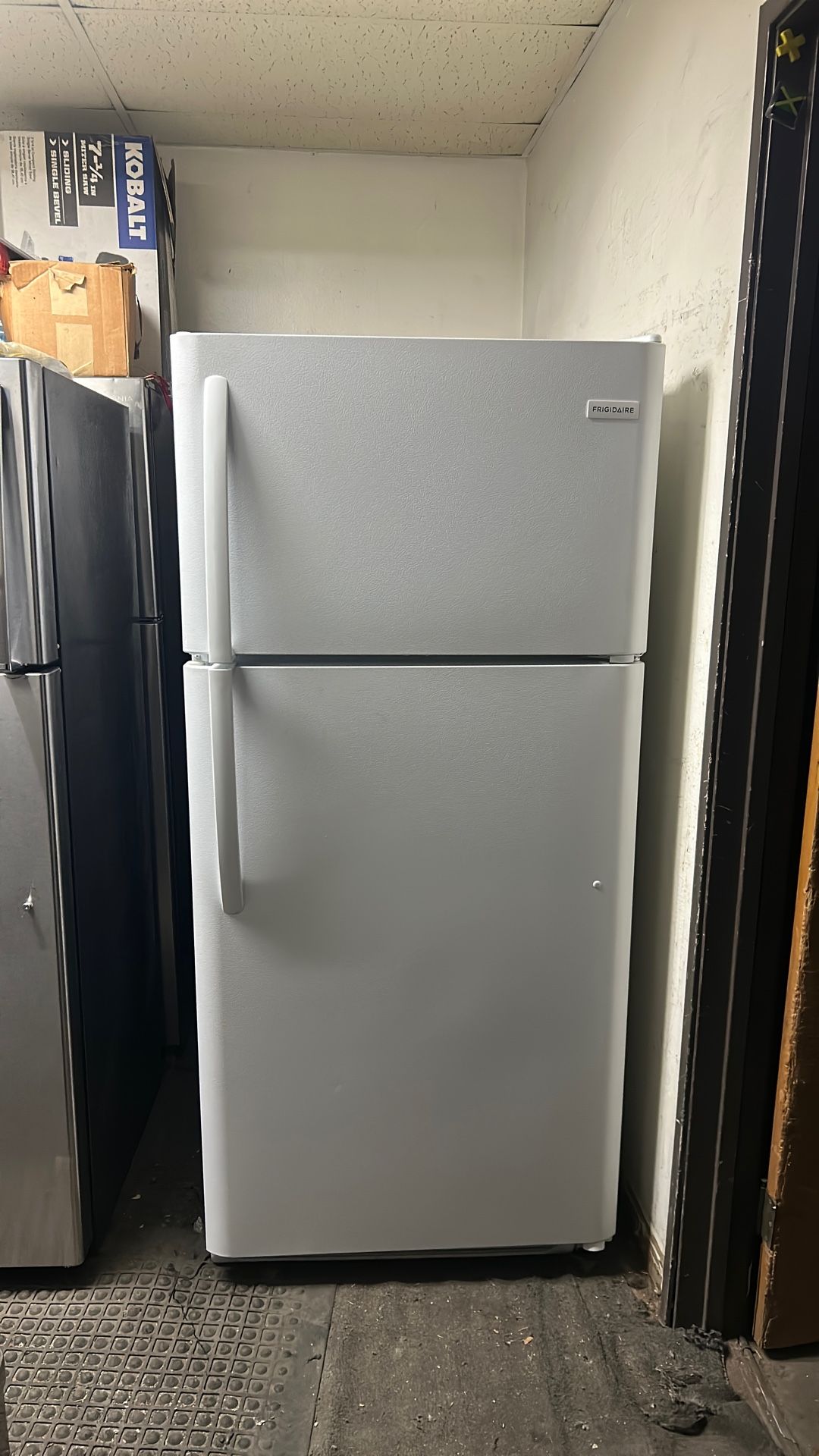 Refrigerator