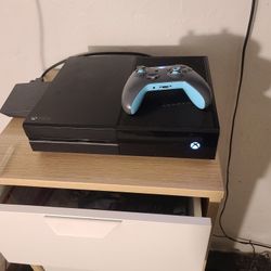 Xbox One 1Tb 1 Controller With All Cables 