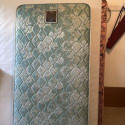 Mattresses And Spring Box Free