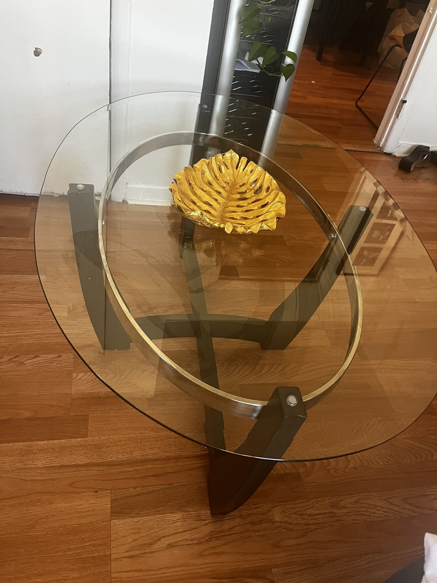 Glass coffee table with two glass and tables