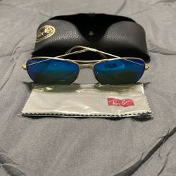 Brand New Ray Ban Aviator Sunglasses