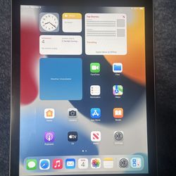 Apple iPad 6th Tablet 9.7 inch 128GB