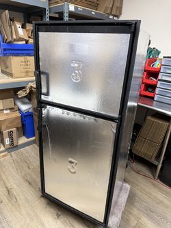 Dometic DM2672RB4 Americana II 6 Cu Ft RV Refrigerator Propane Electric