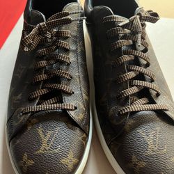 Louis Vuitton Luxembourg Sz 10.5