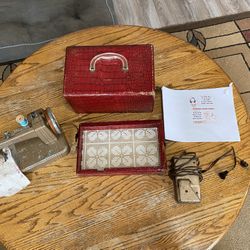 Vintage Sew-Rite chainstitch sewing machine