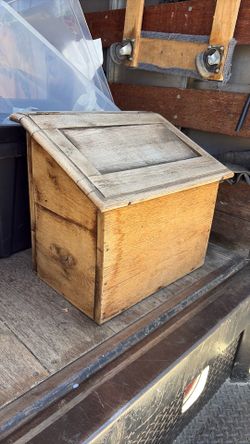 Free cabinet wooden box