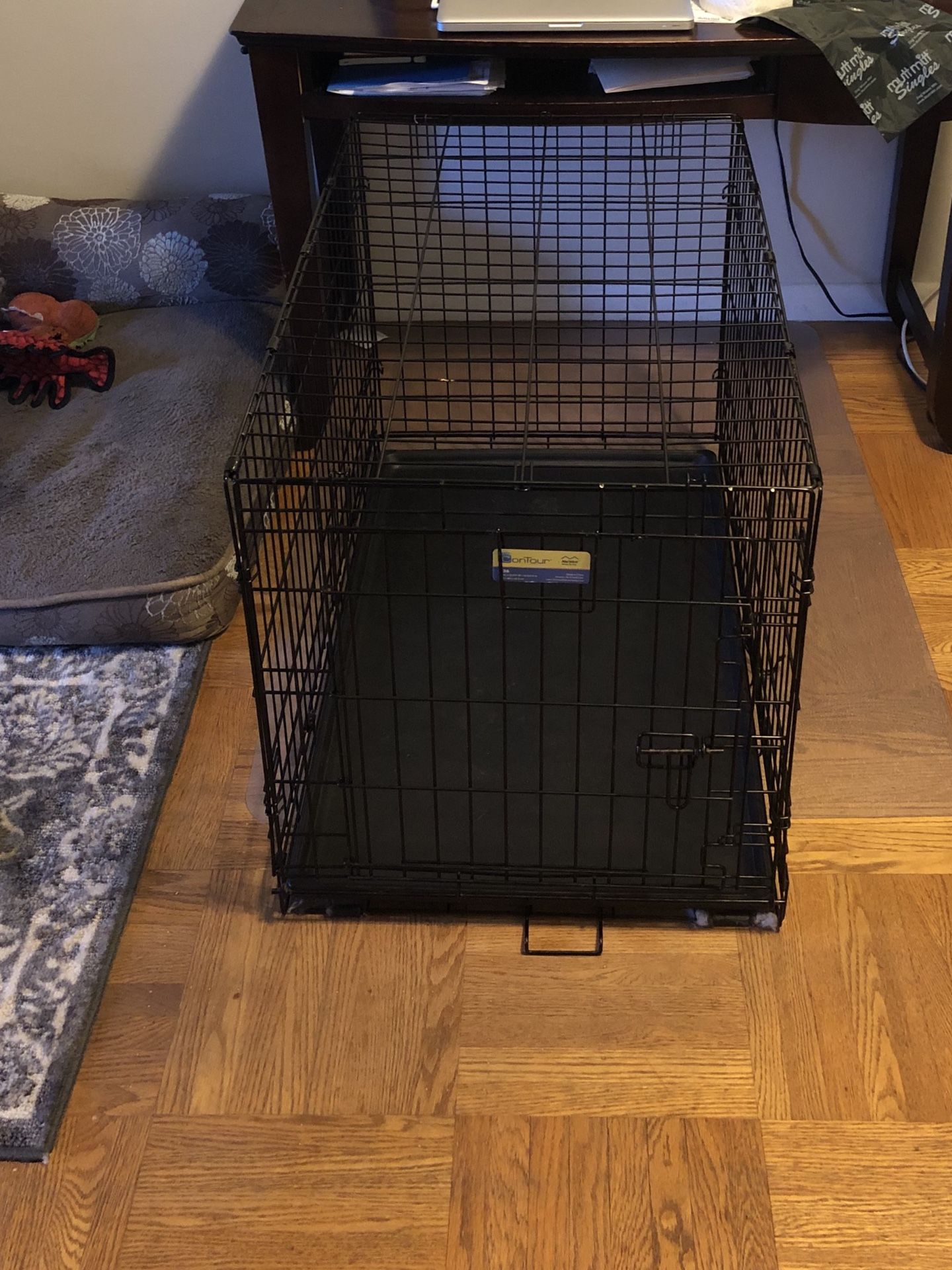 Contour Dog Crates
