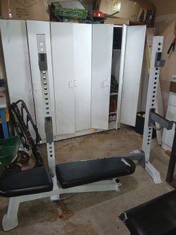 Squat rack