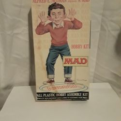 Vintage Hobby Kit Mad 1965