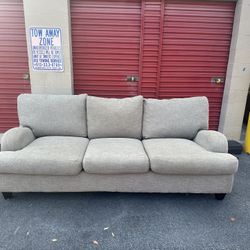 Comfy Sofa Couch 🔥🔥