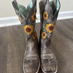 Women Cowboy Boots Size 6.5
