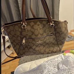 Beautiful COACH purse