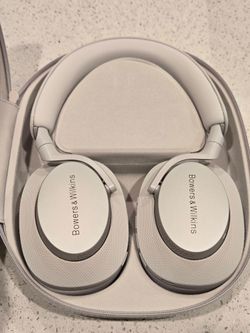 New Bowers & Wilkins PX7 S2 Headphones
