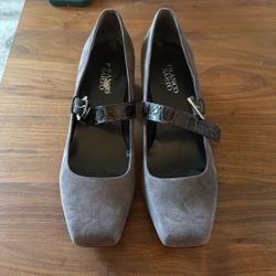 Super Cute Grey Suede Shoes