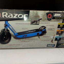 Razor Black Label E100 Electric Scooter – Blue, up to 10 mph, 8 Pneumatic  Front Tire, for Kids Ages 8+