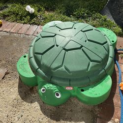 Little tikes turtle sand box