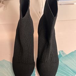 Nicole Miller New York "NONITO" Black Knit Ankle Stiletto Booties Size 8.5